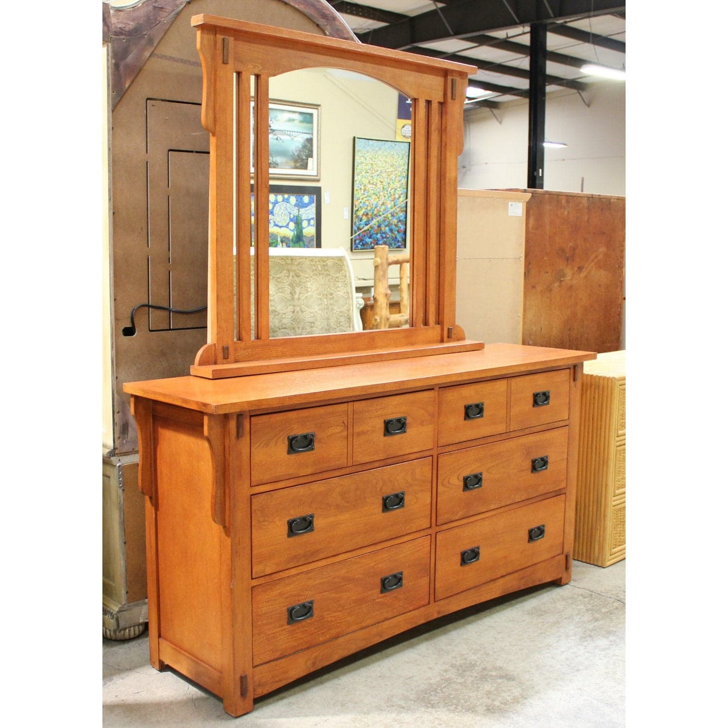 Mission Style Oak Dresser w/Mirror - Thumbnail 3