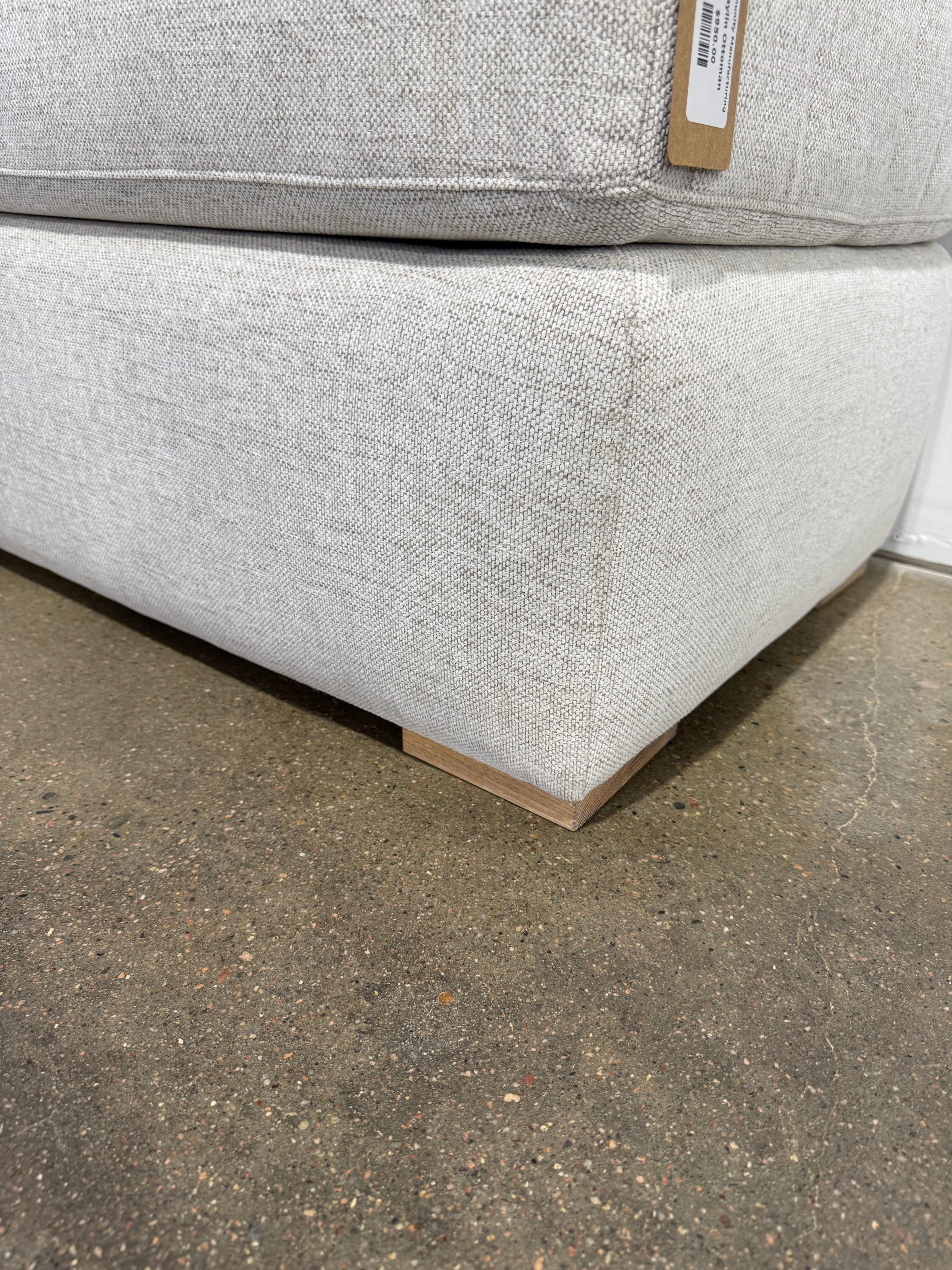 Community Manufacturing Baylin Ottoman - Thumbnail 4