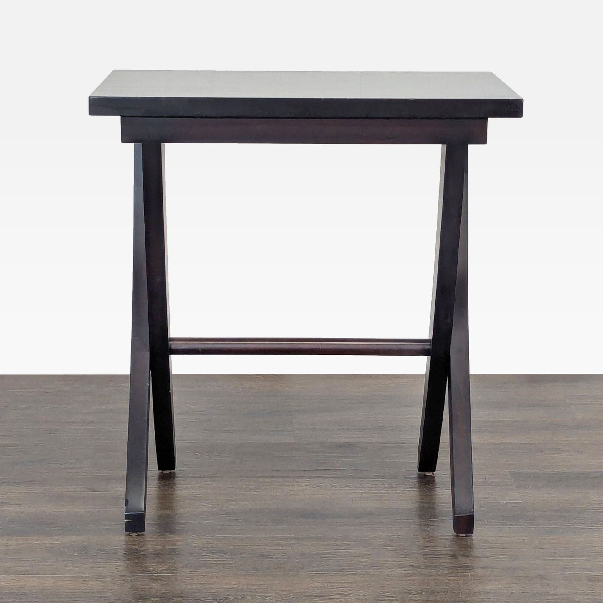 Wooden End Table with Curved Legs - Thumbnail 3