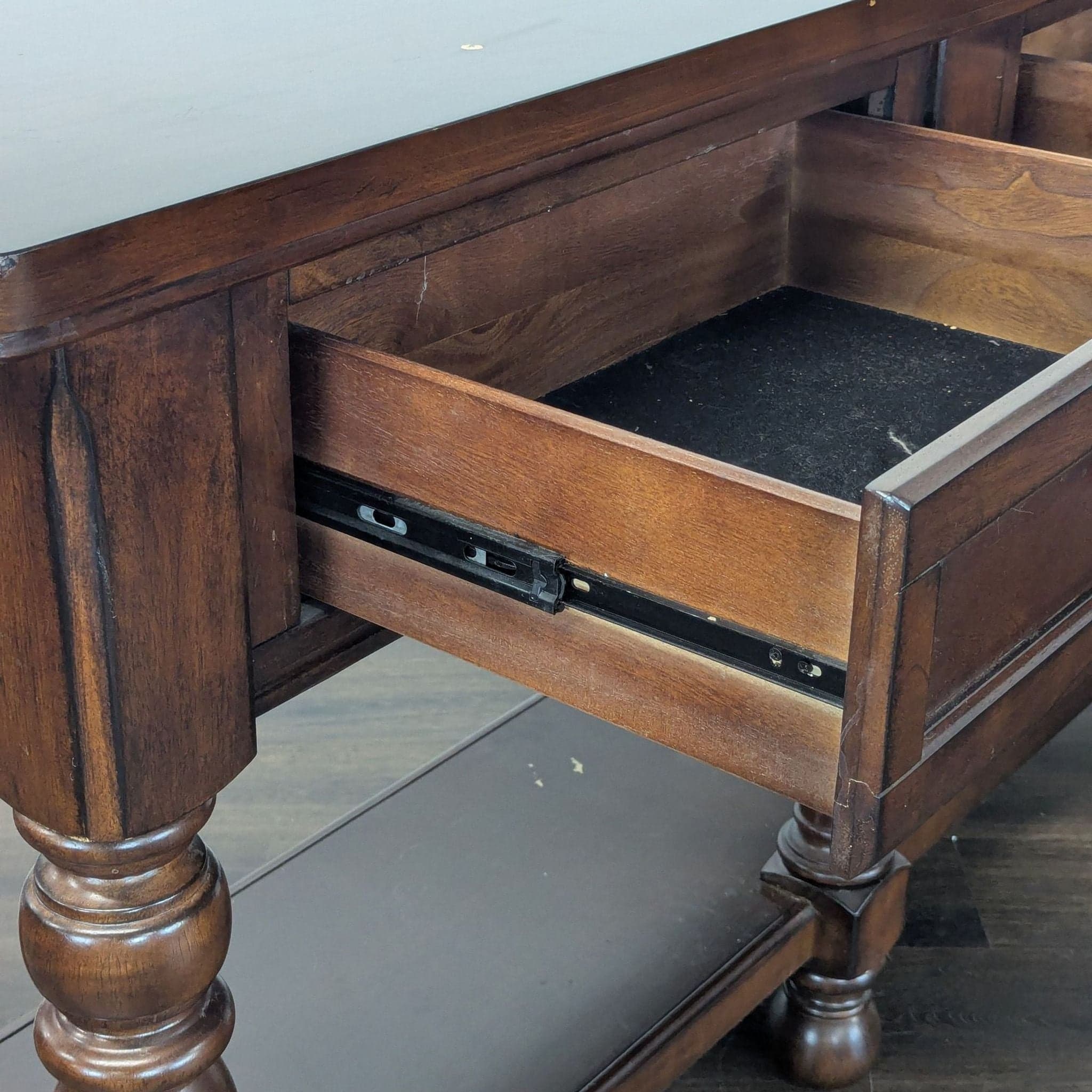 Console Table with Shelf - Thumbnail 8