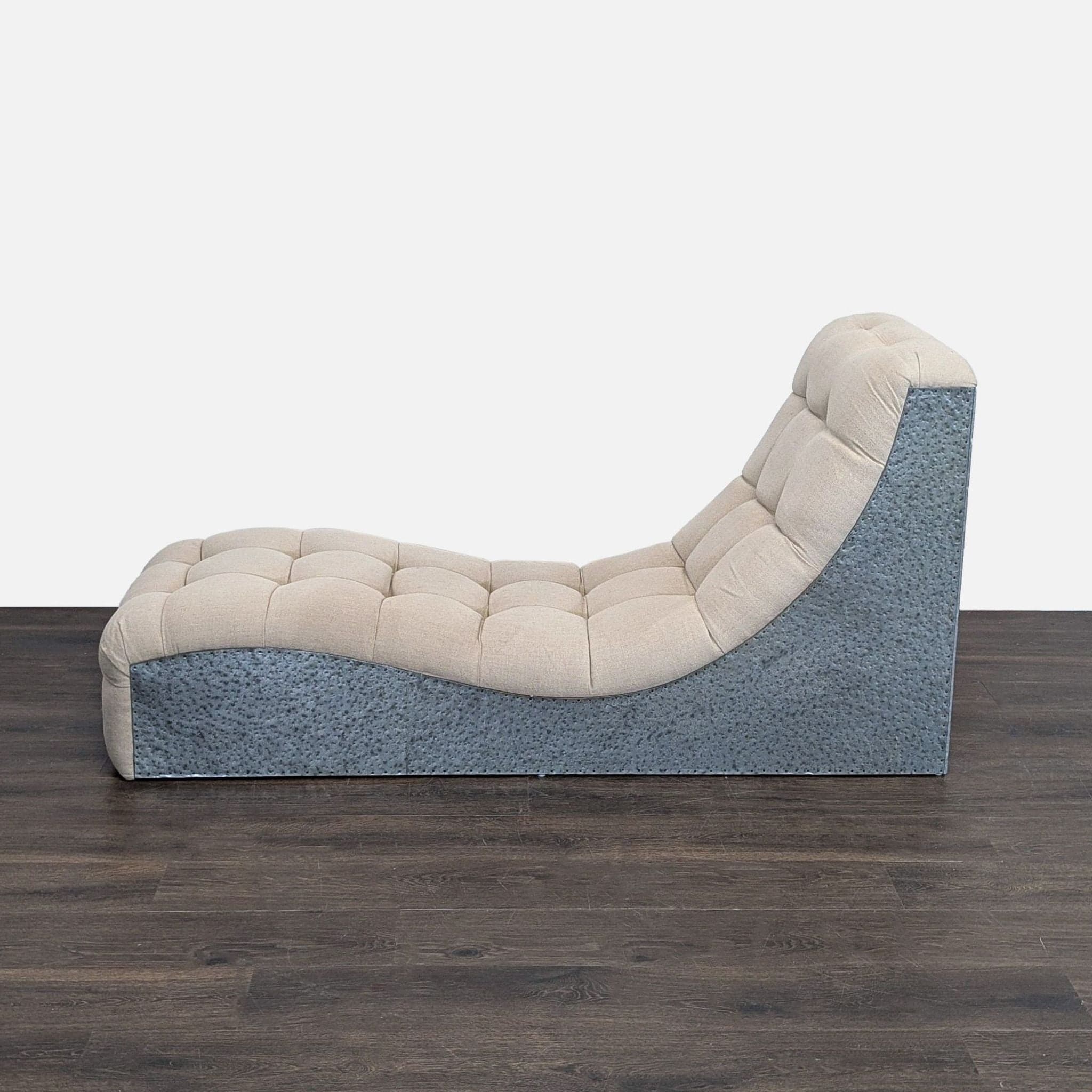 Modern Tufted Chaise Lounge in Beige Upholstery With Metal Base - Thumbnail 3