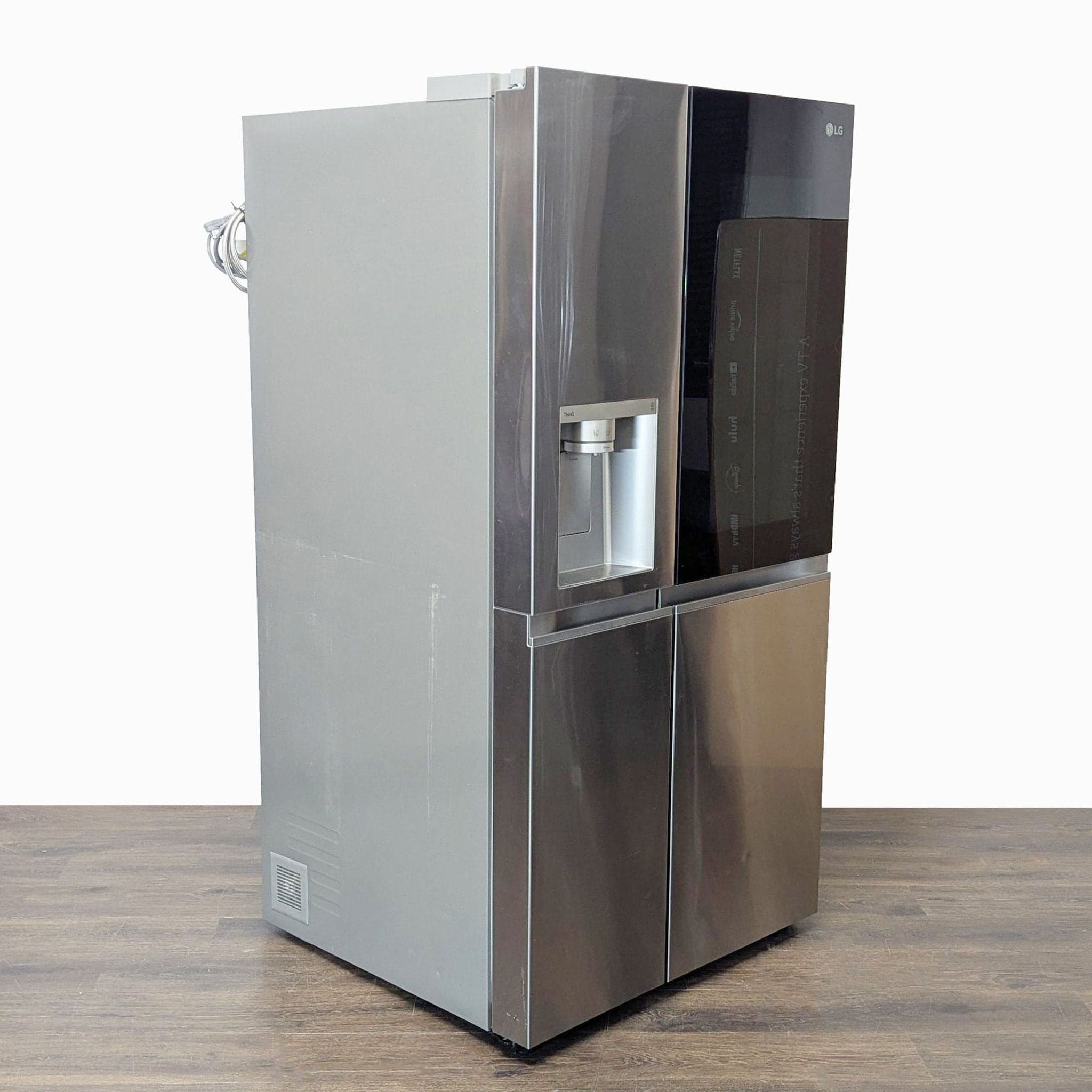 LG Stainless Steel Side-by-Side Refrigerator with Water and Ice Dispenser - Thumbnail 10