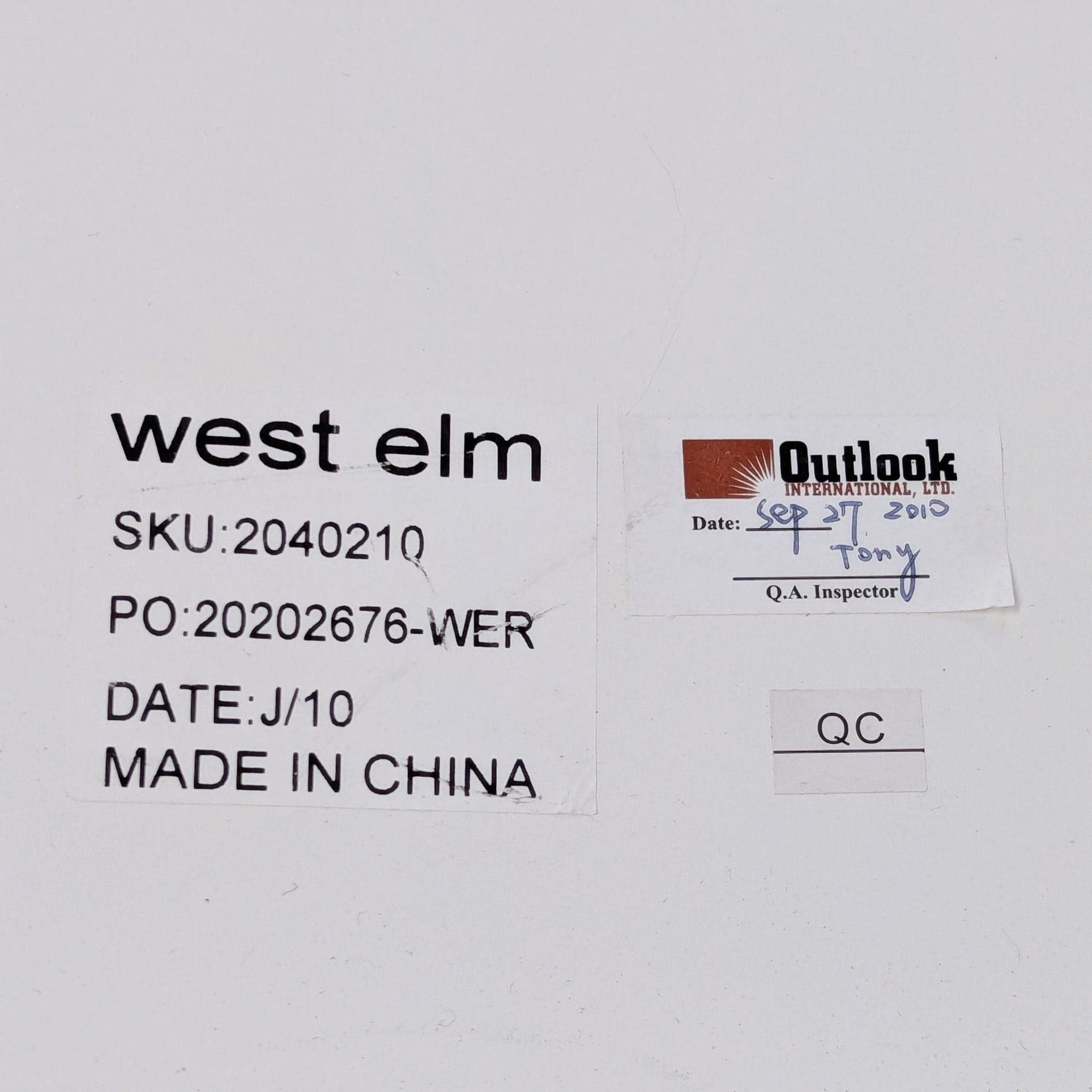 West Elm Tripod Dining Table in White Lacquer - Thumbnail 3