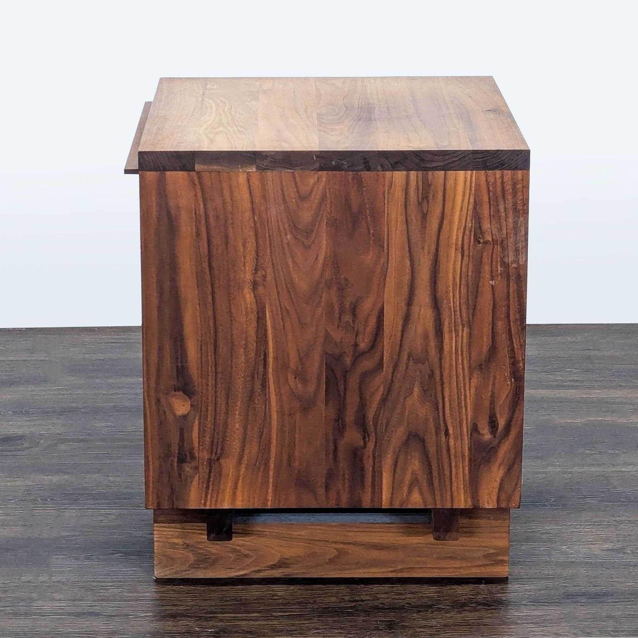 Vermont Furniture Designs One Drawer Walnut Nightstand - Thumbnail 6