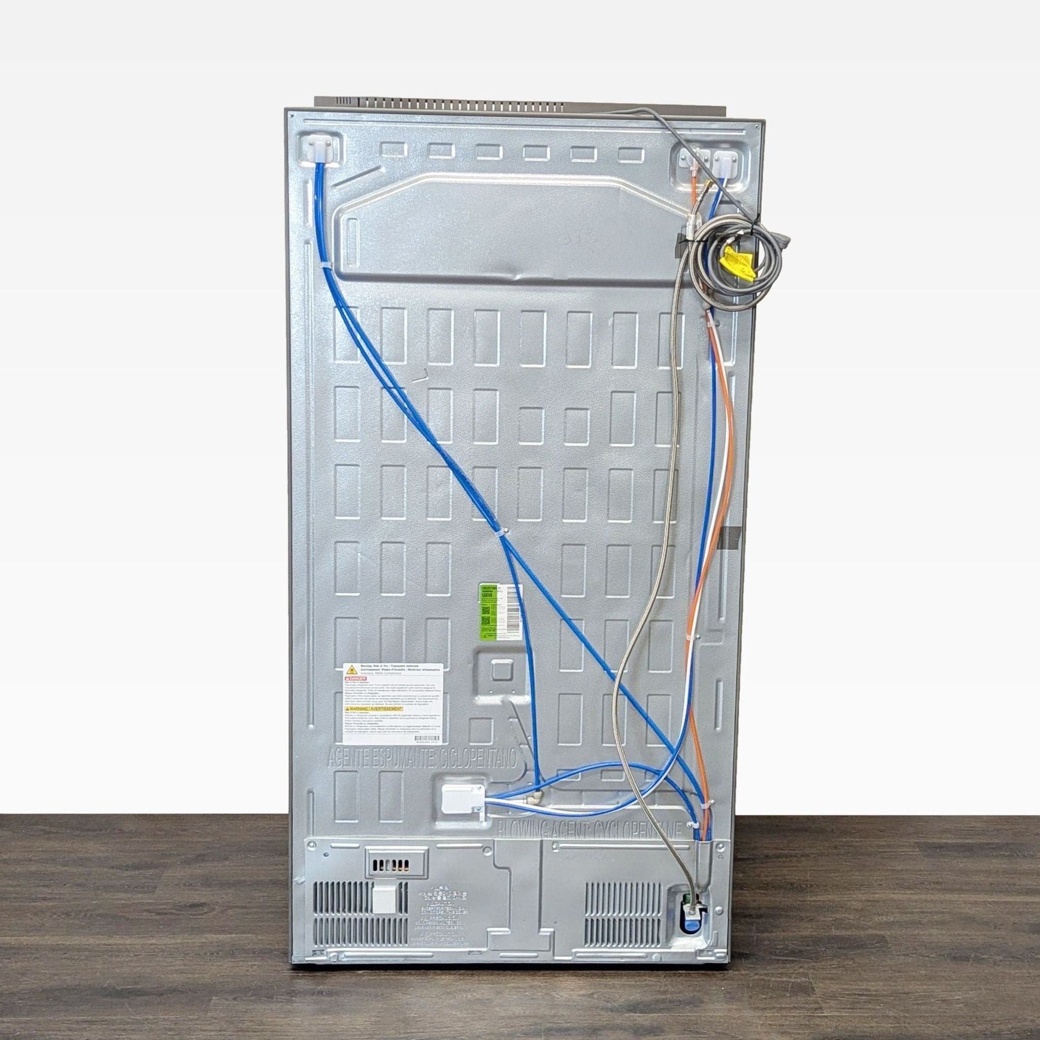 LG Stainless Steel Side-by-Side Refrigerator with Water and Ice Dispenser - Thumbnail 8