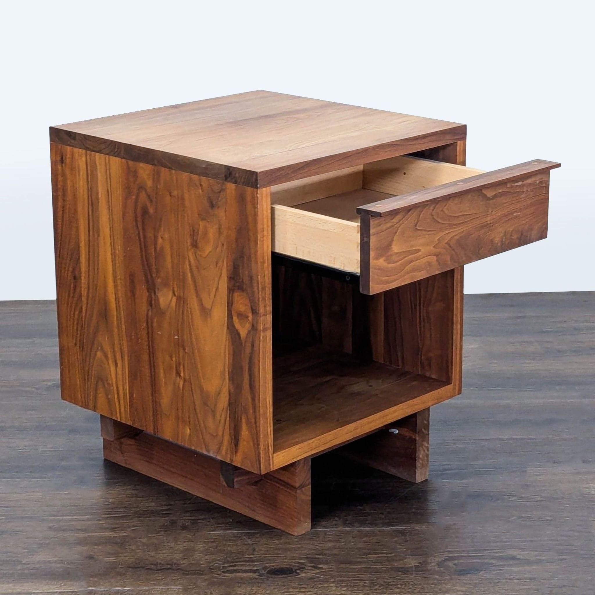 Vermont Furniture Designs One Drawer Walnut Nightstand - Thumbnail 2
