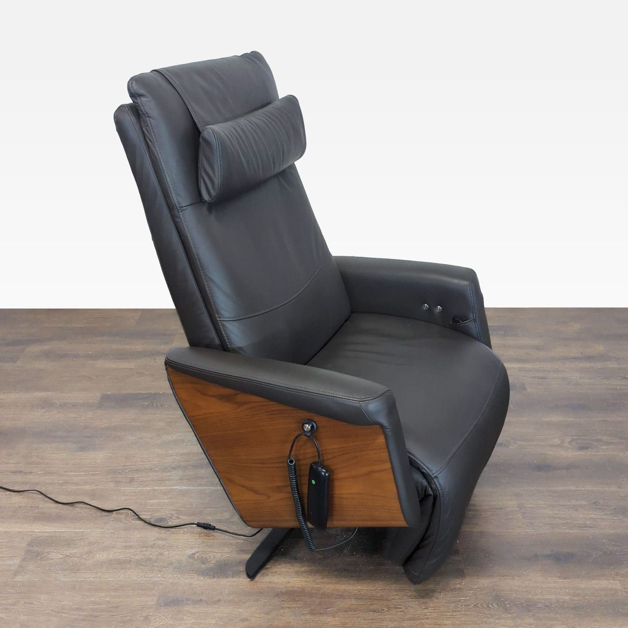 Human Touch Circa ZG Chair - Image 1