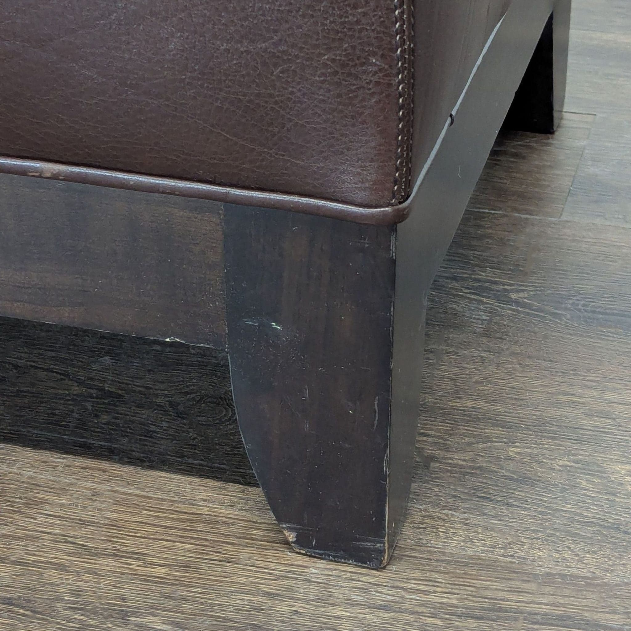Leather Button Tufted Bench - Thumbnail 4