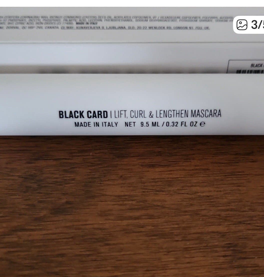 Il Makiage Black Card Mascara - Lift, Curl & Lengthen - Thumbnail 3