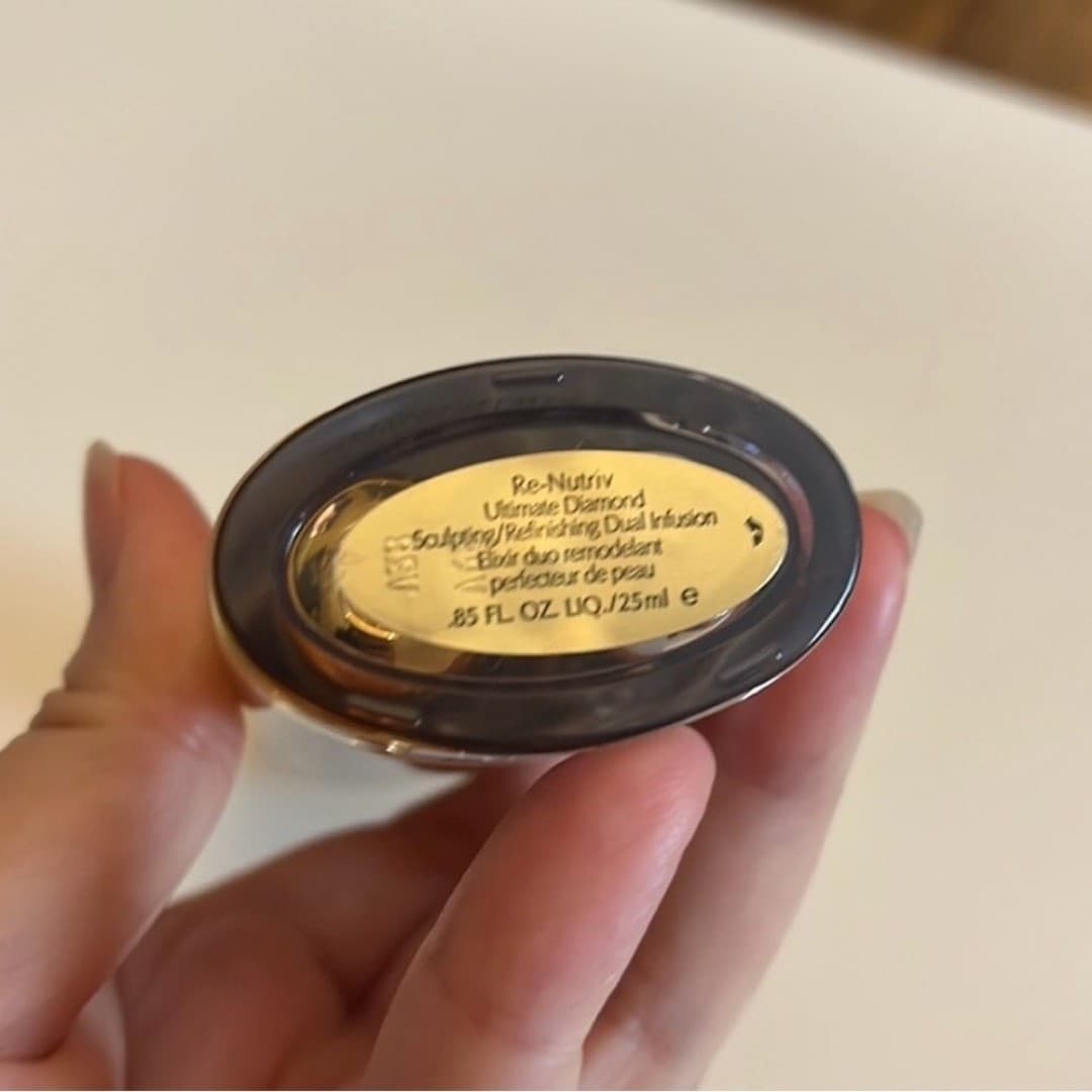 Estee Lauder Re-Nutriv Ultimate Diamond Sculpting Refining Dual Infusion NIB - Thumbnail 2
