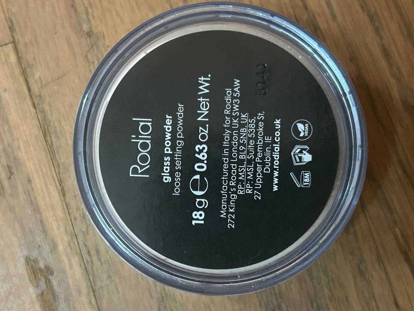 NEW Rodial Glass Powder Loose Setting Powder - Thumbnail 3