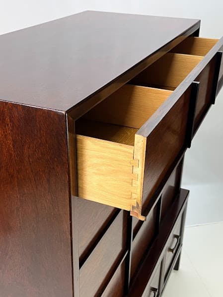 Mid-Century American of Martinsville Chest - Thumbnail 11