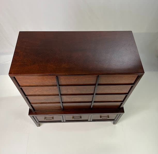 Mid-Century American of Martinsville Chest - Thumbnail 7
