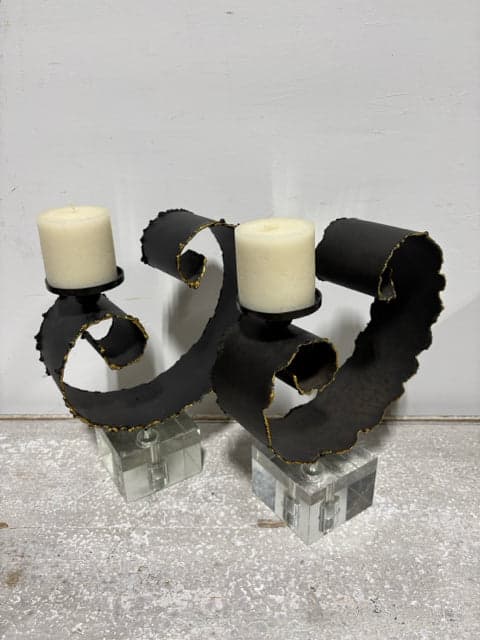 Set Of 2 Metal Curved Candleholders With Lucite Base - Image 1