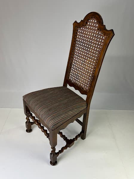 Baker Furniture Jacobean Style Barley Twist Dining Chairs - Set of 6 - Thumbnail 4