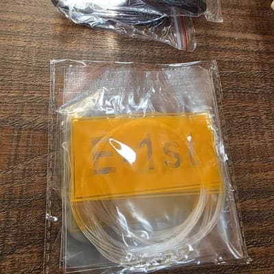 Pyle Acoustic Guitar Kit, 4/4 Full Size, Full Accessory Kit #PGACLS90BB - Thumbnail 12