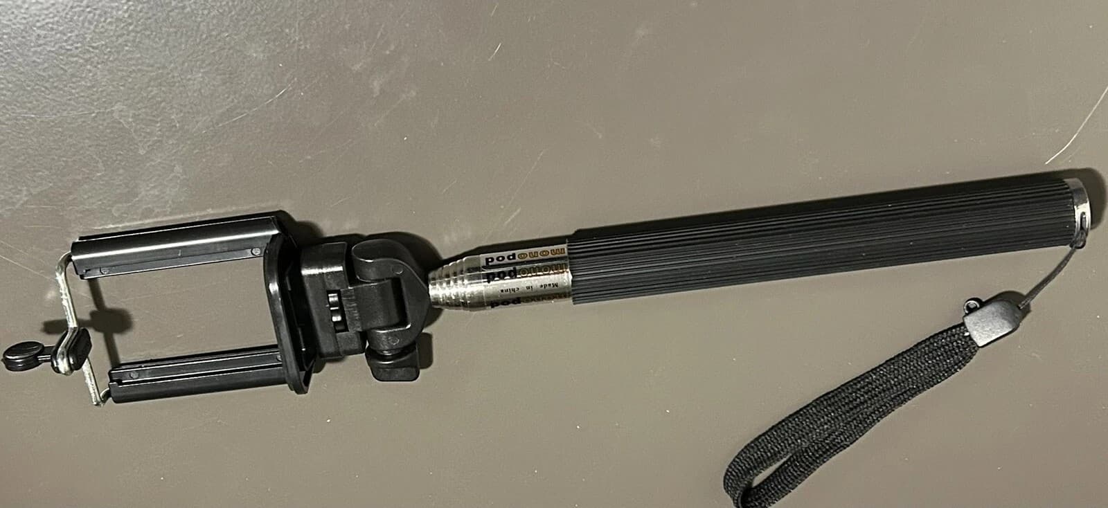 Brand NEW - MONOPOD Model Z07-1 - Hand held Camera/Smartphone Stick - Thumbnail 2