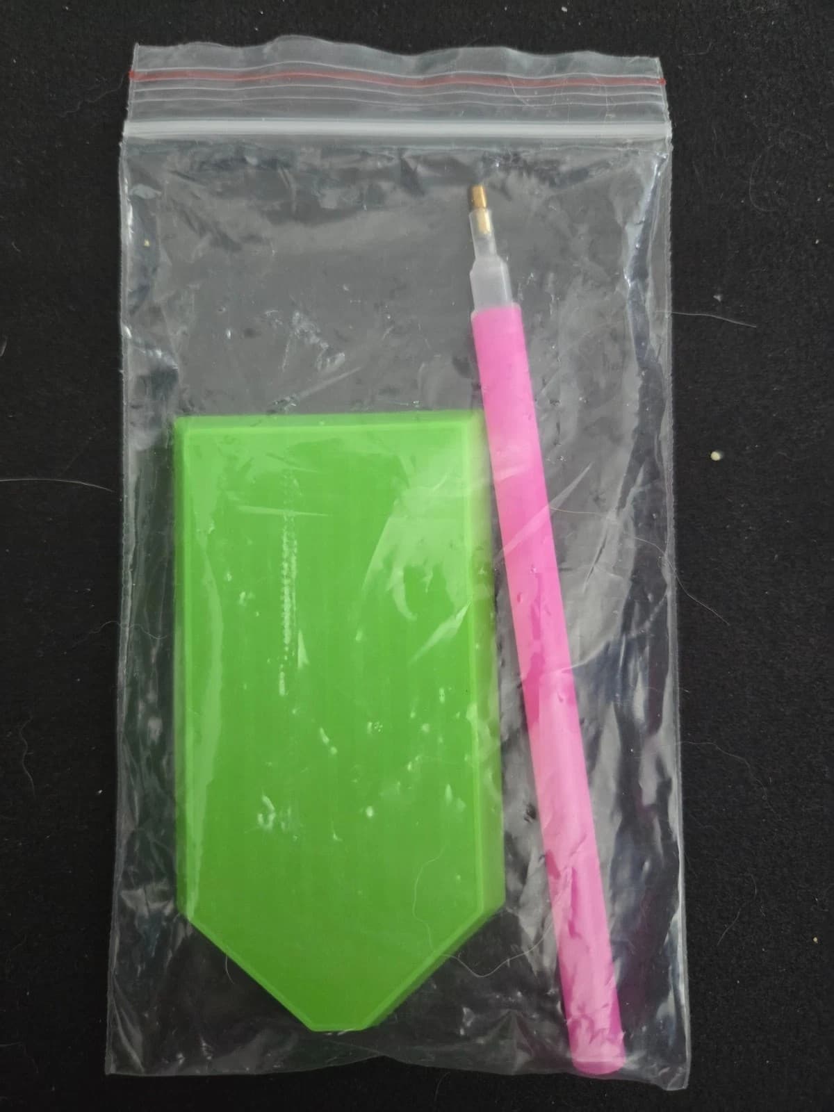 Diamond Painting Accessories Pink Pen and Green Tray Unbranded 2 to a pack! - Thumbnail 2