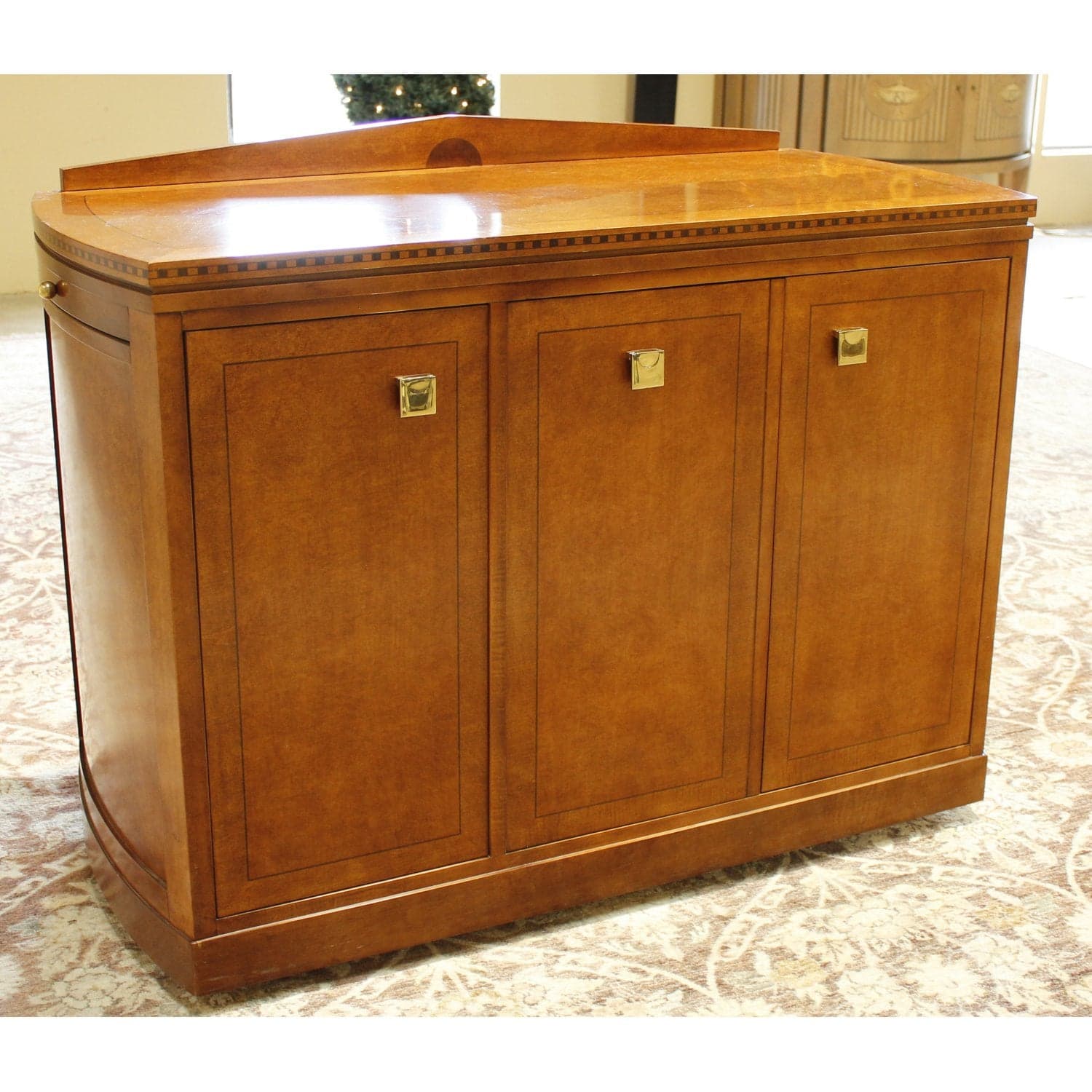 Hickory White 3 Door Server - Thumbnail 4