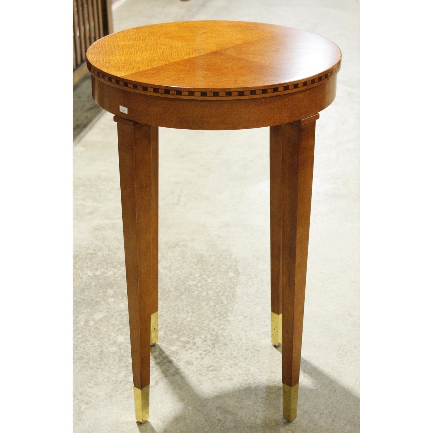 Hickory White Round Accent Table - Thumbnail 2