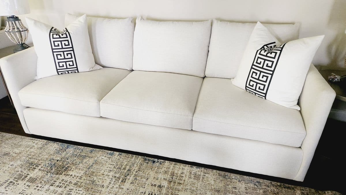 BASSETT FURNITURE CUSTOM MADE 93" BECKHAM SOFA - Thumbnail 2