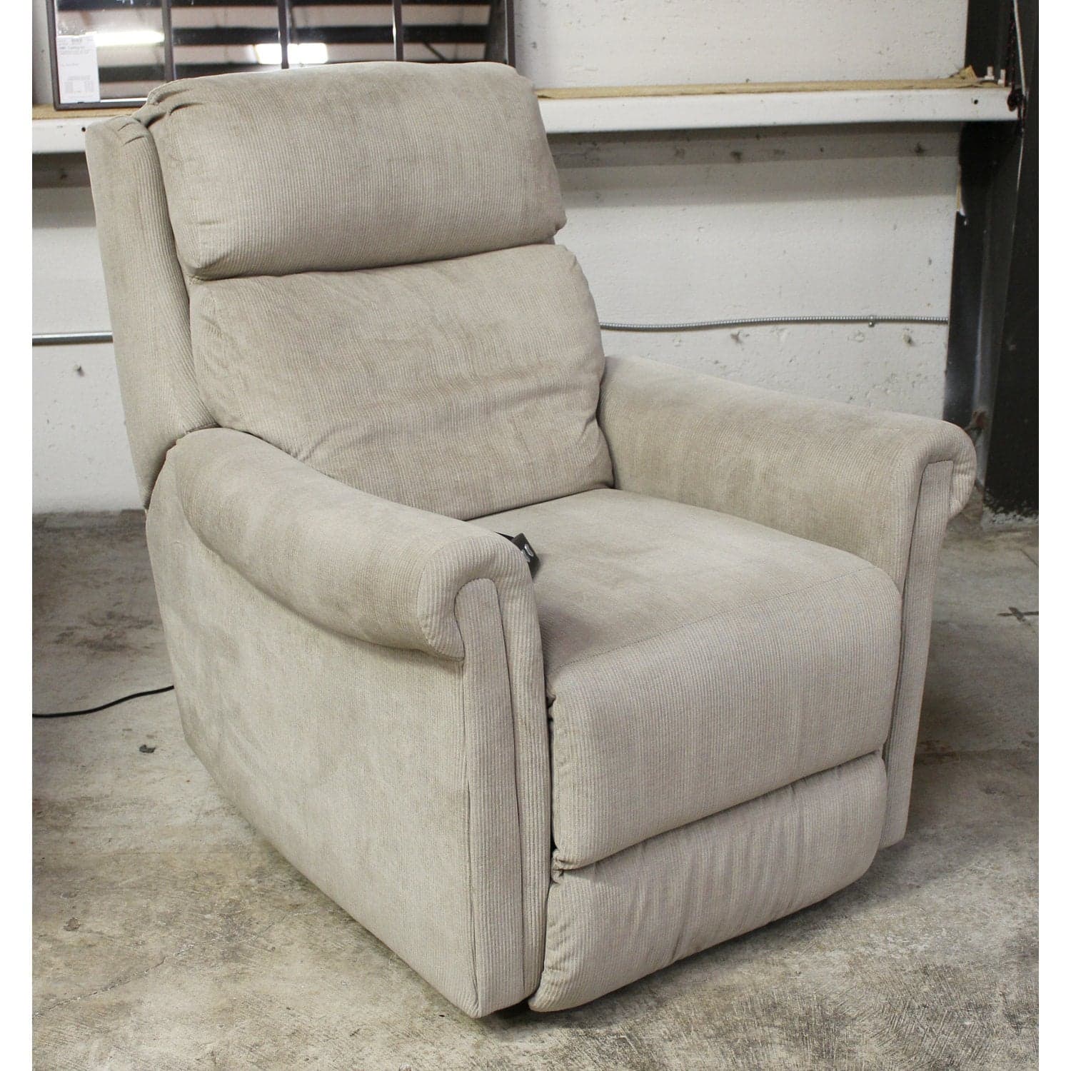 Southern Motion Sage Dual Motor Power Lift Recliner w/Adj. Headrest - Sage - Thumbnail 3