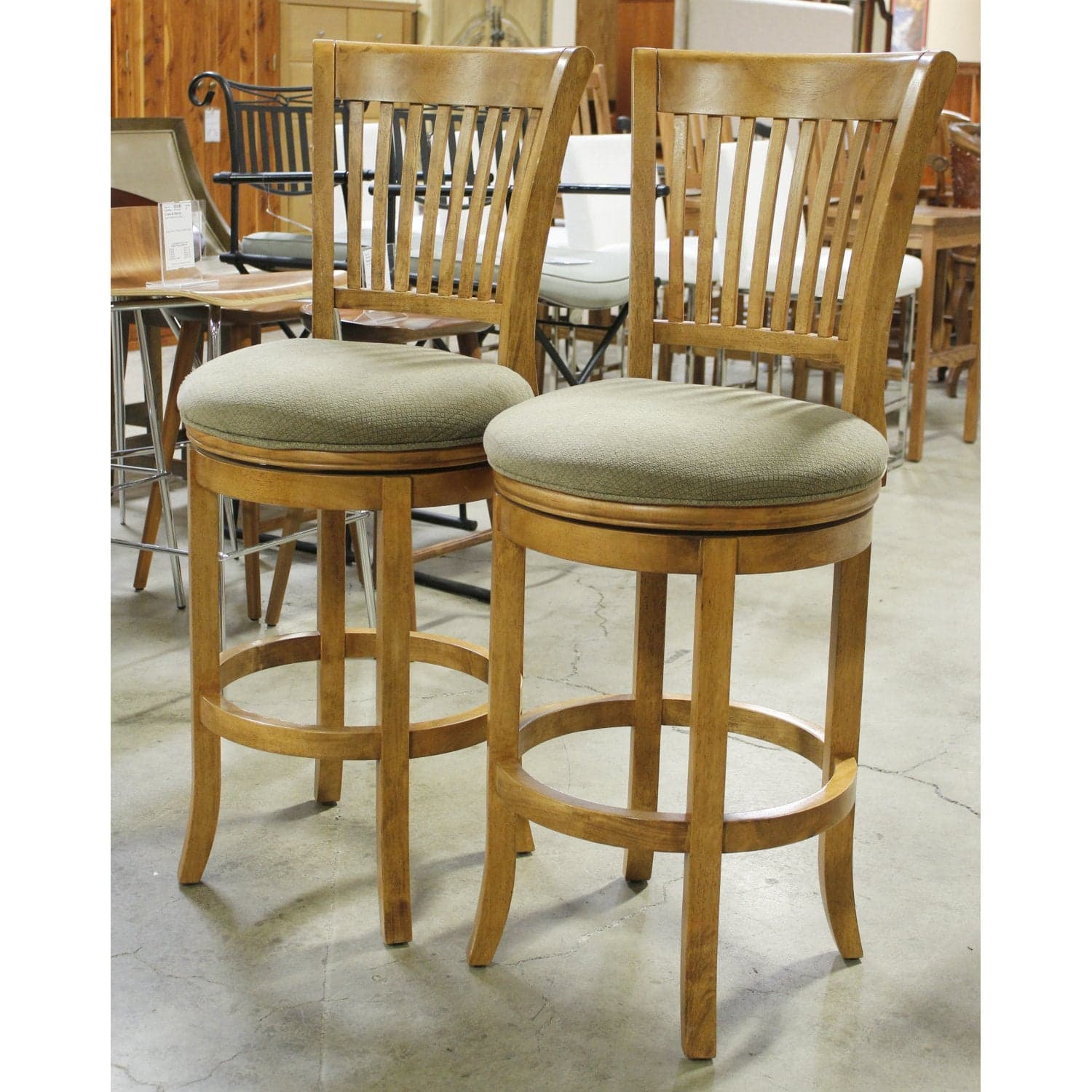 Hillsdale Furniture Pair of Wooden Swivel Bar Stools - Beige - Thumbnail 3