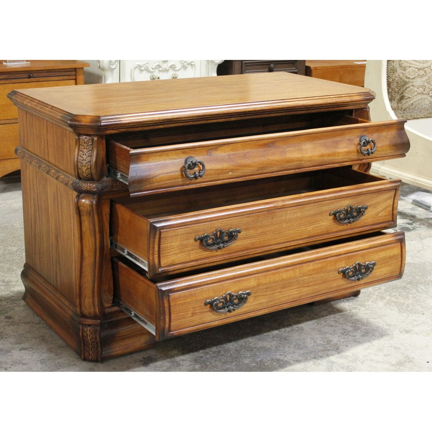 AICO 3 Drawer Chest of Drawers - Thumbnail 2