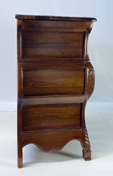 Vintage French Provincial Style Carved Bombé Commode - Thumbnail 4