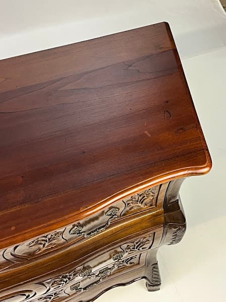 Vintage French Provincial Style Carved Bombé Commode - Thumbnail 14