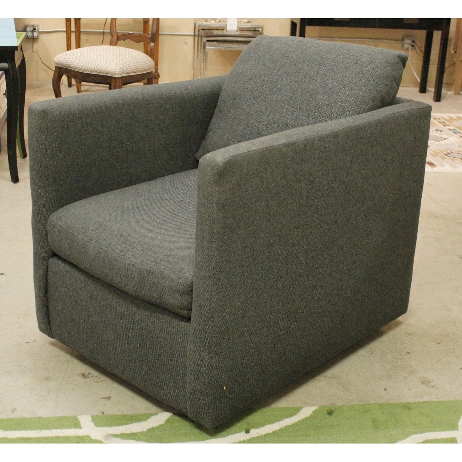 Bassett Gray Swivel Chair - Gray - Thumbnail 3