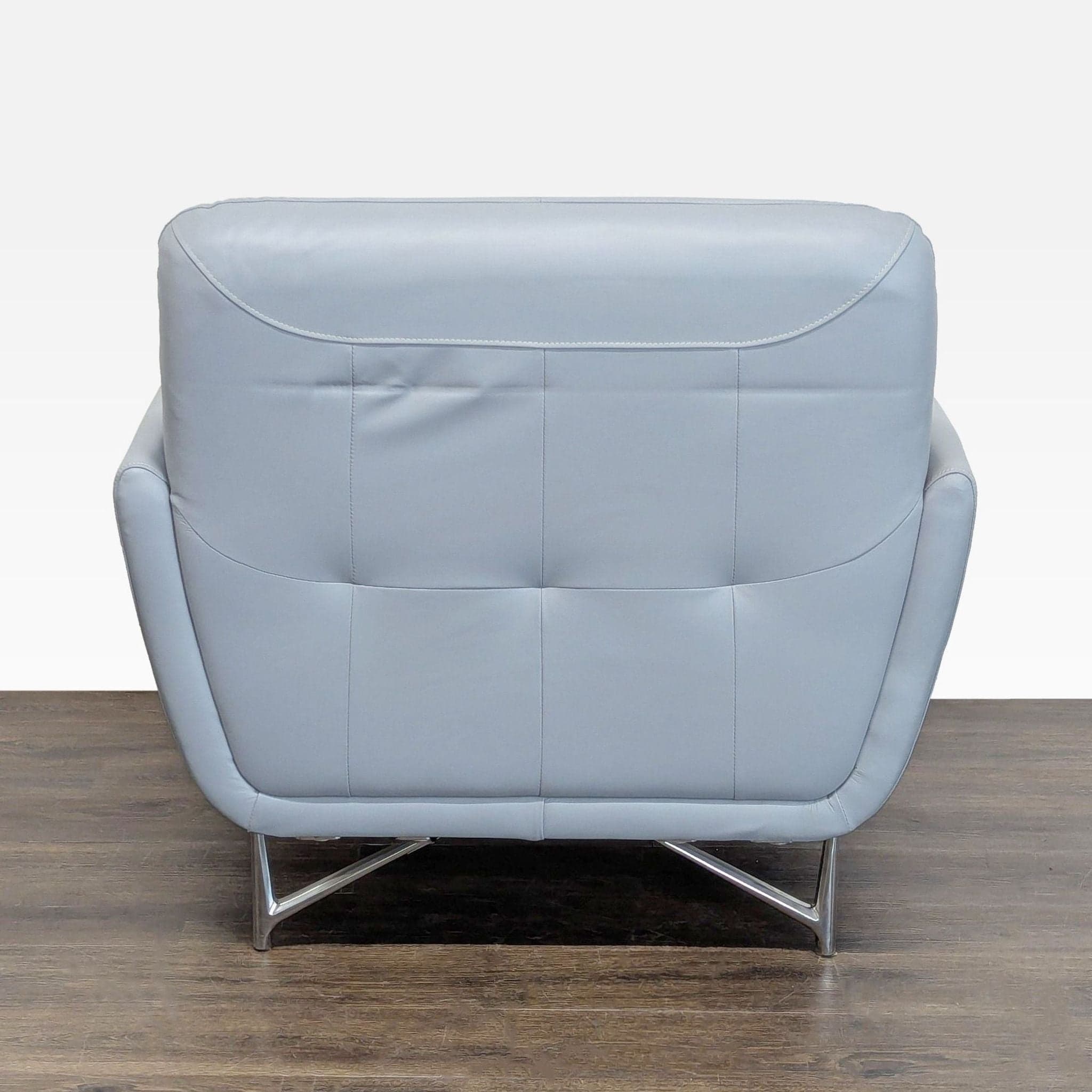 Modern Light Gray Leather Lounge Chair with Metal Base - Thumbnail 6