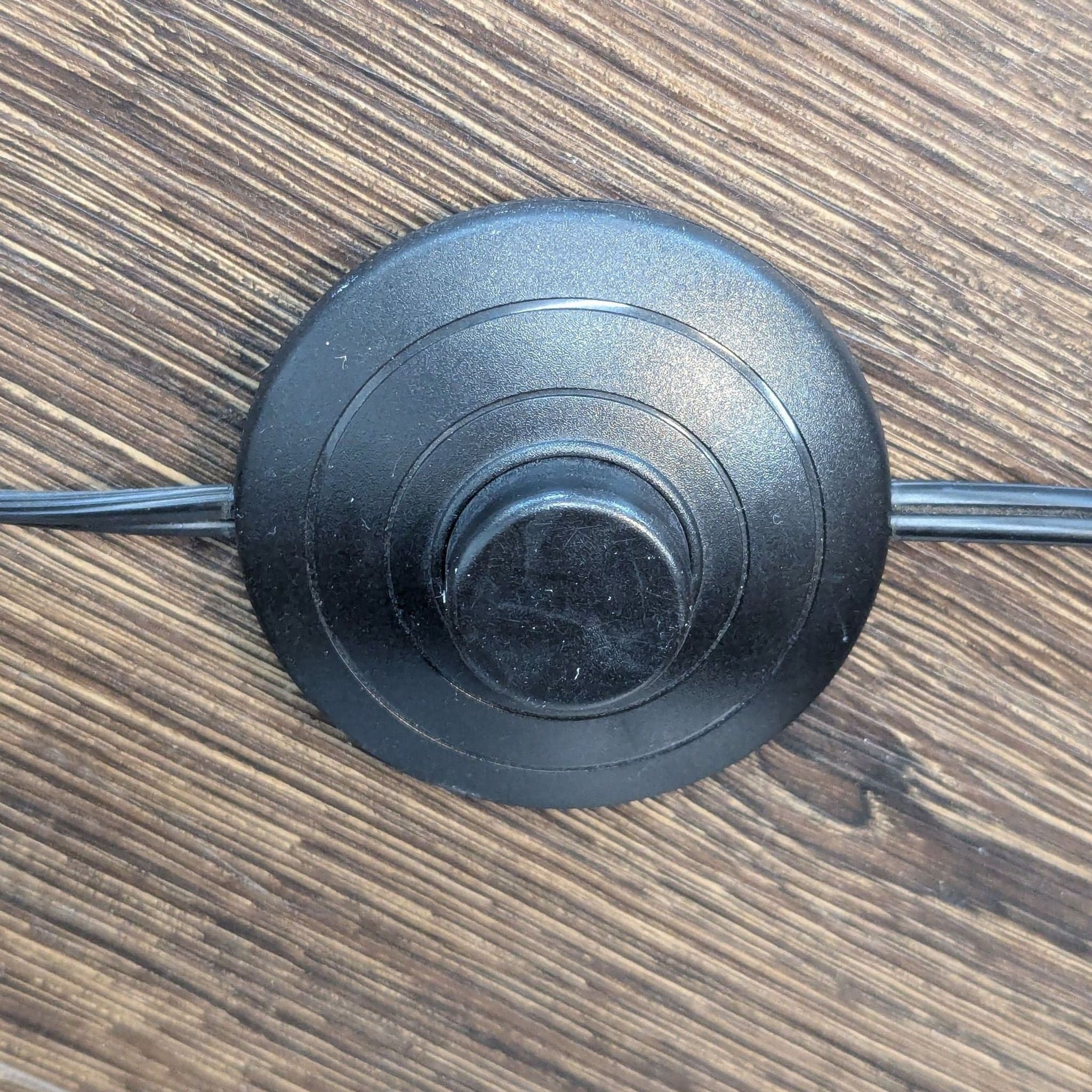 EQ3 Adjustable Arc Floor Lamp with Marble Base - Thumbnail 4