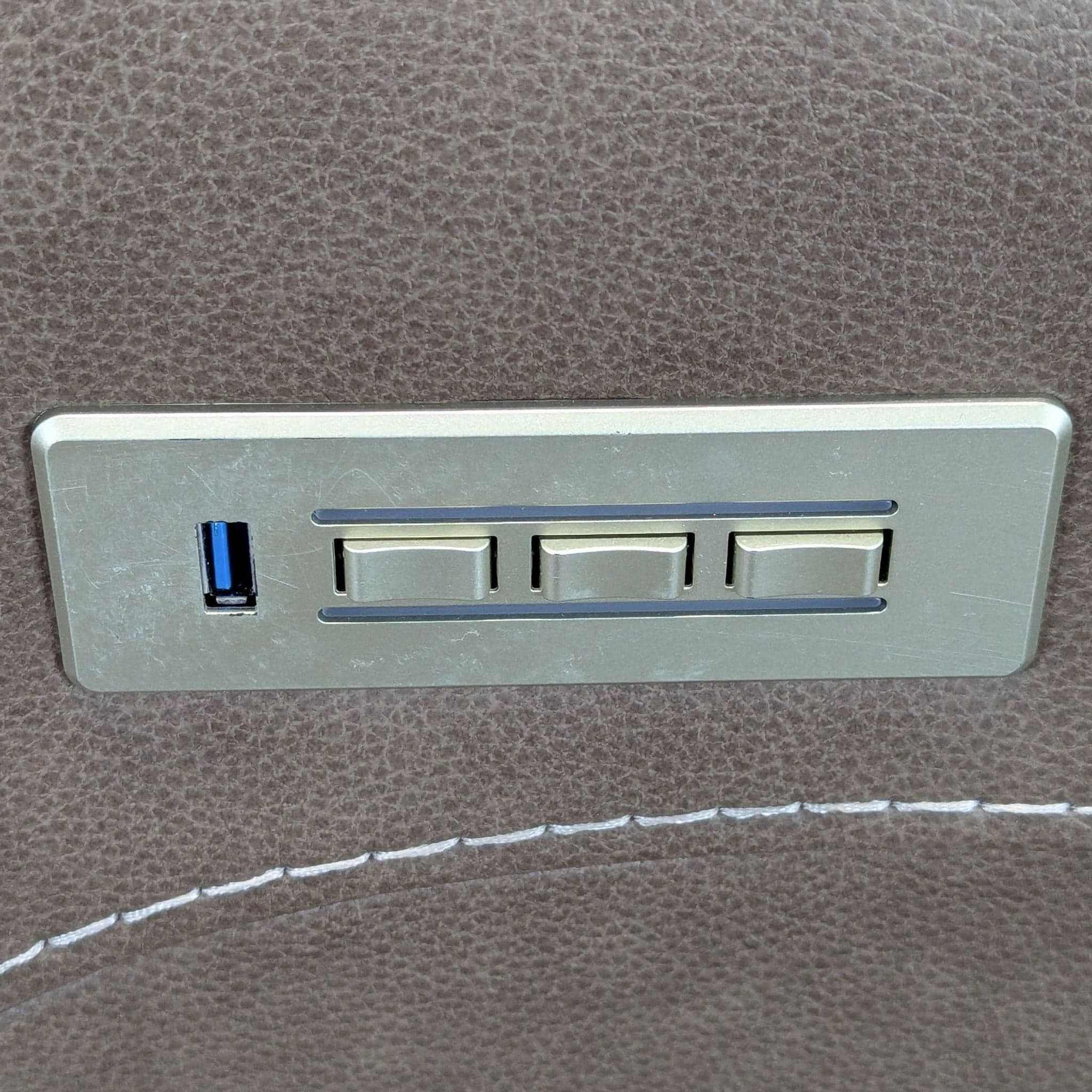 Flexsteel Carter 3-Seat Power Reclining Sofa - Brown Leather, Modern Comfort - Thumbnail 8