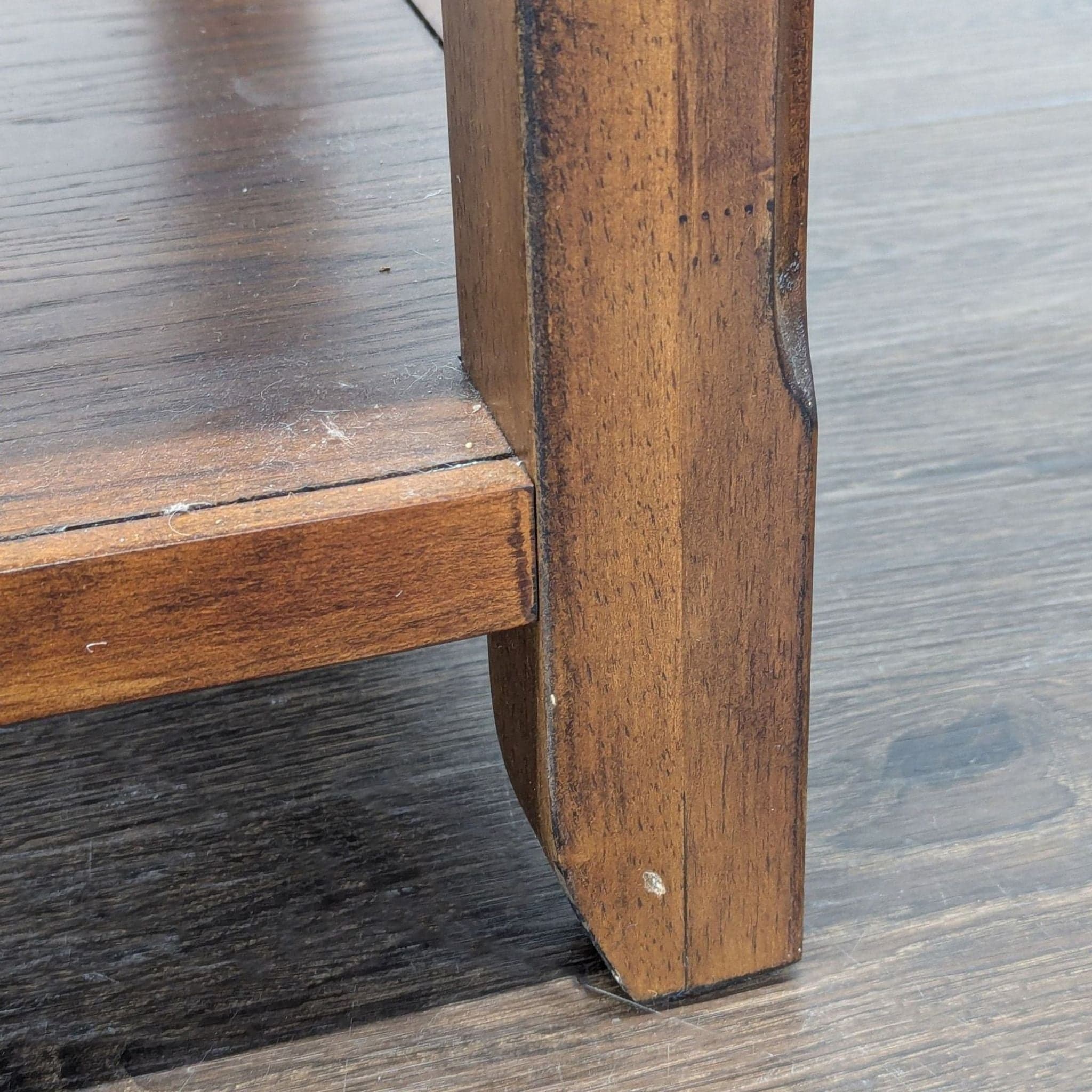 Ashley Furniture Woodboro End Table with Shelf - Thumbnail 5