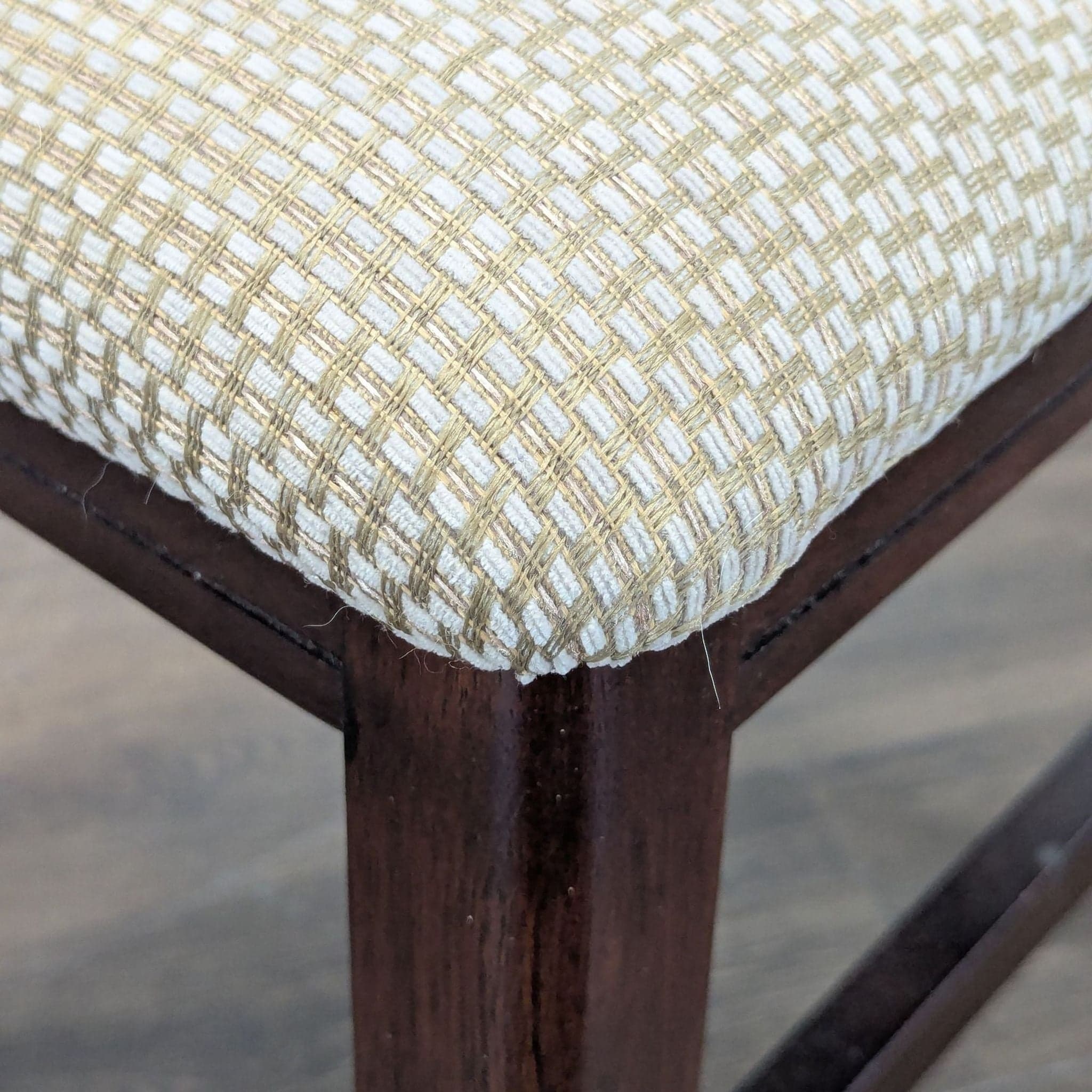 Dark Wood 5-Piece Round Extendable Dining Set with Upholstered Chairs - Thumbnail 5