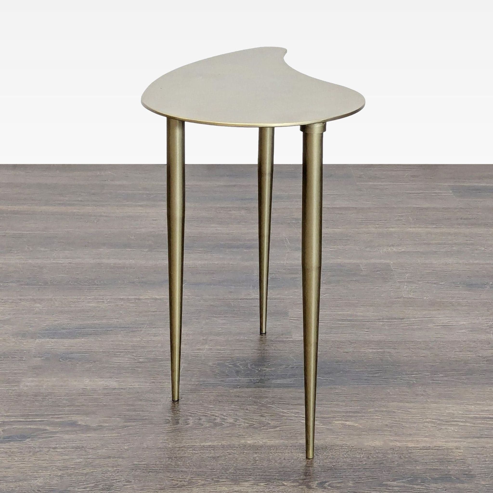 Metal Organic Shape Accent Table - Thumbnail 4