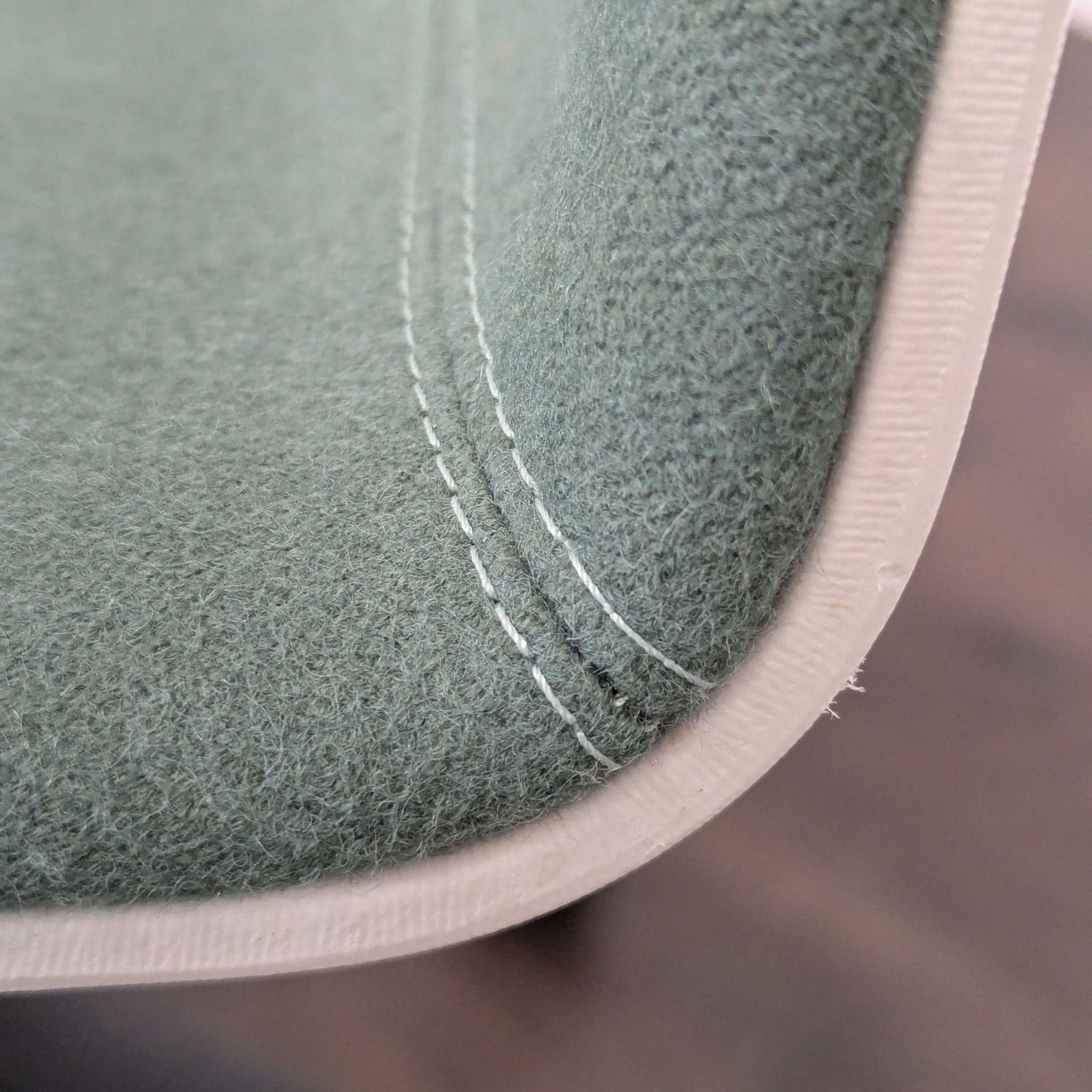 Andreu World Modern Green Office Chair with Wheels - Thumbnail 6