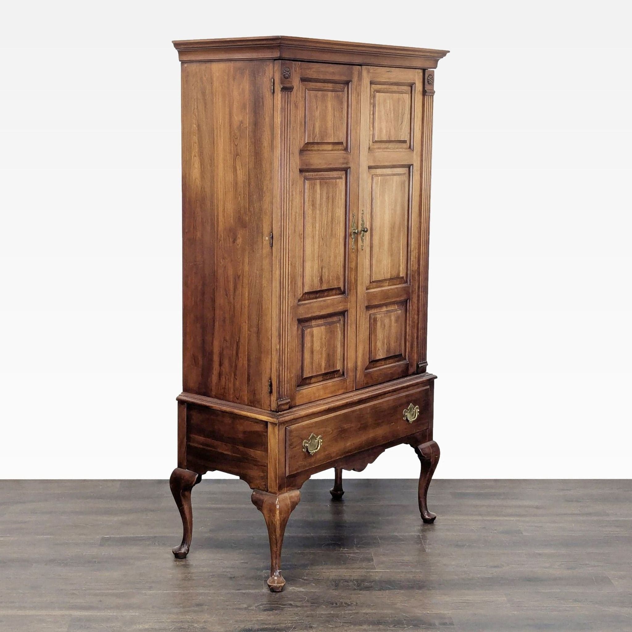 Statton Furniture Queen Anne Style Armoire Wardrobe - Thumbnail 4
