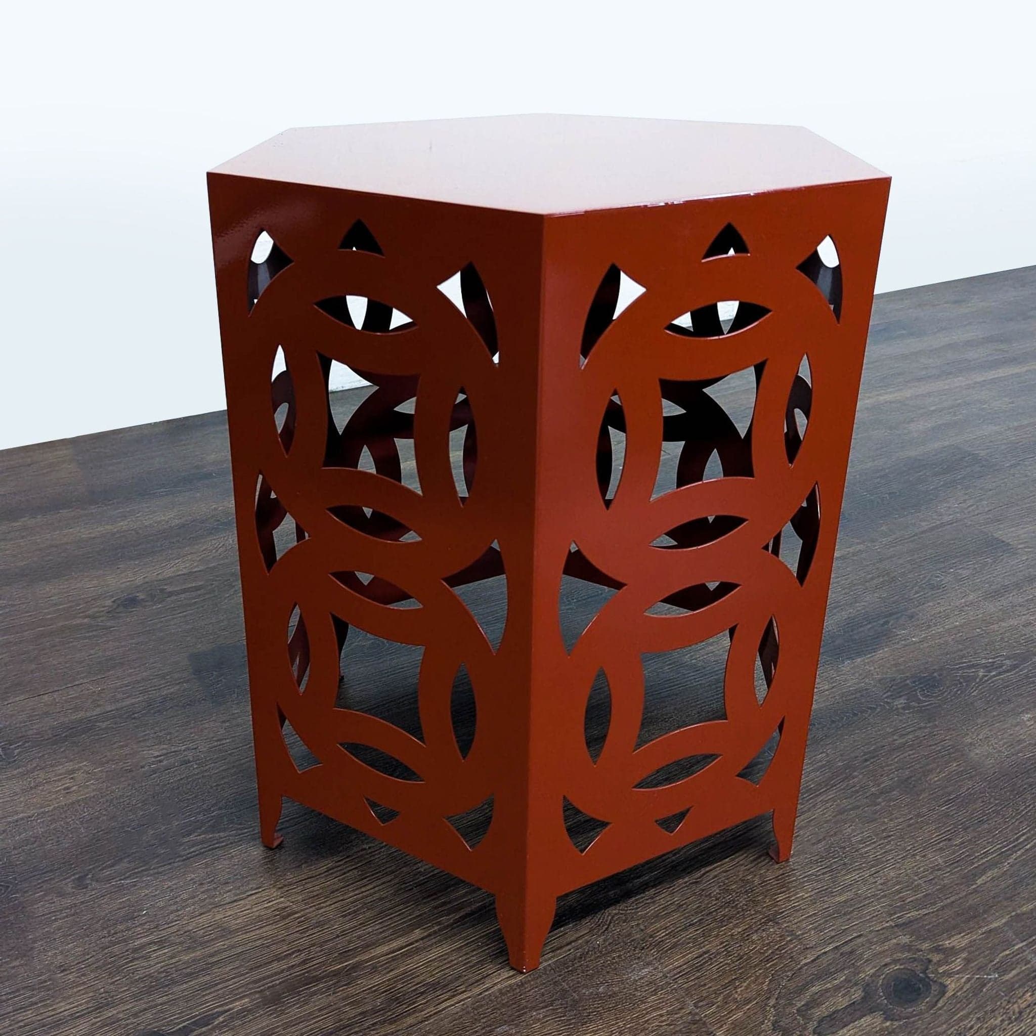 Metal Hexagonal Accent Table - Thumbnail 3