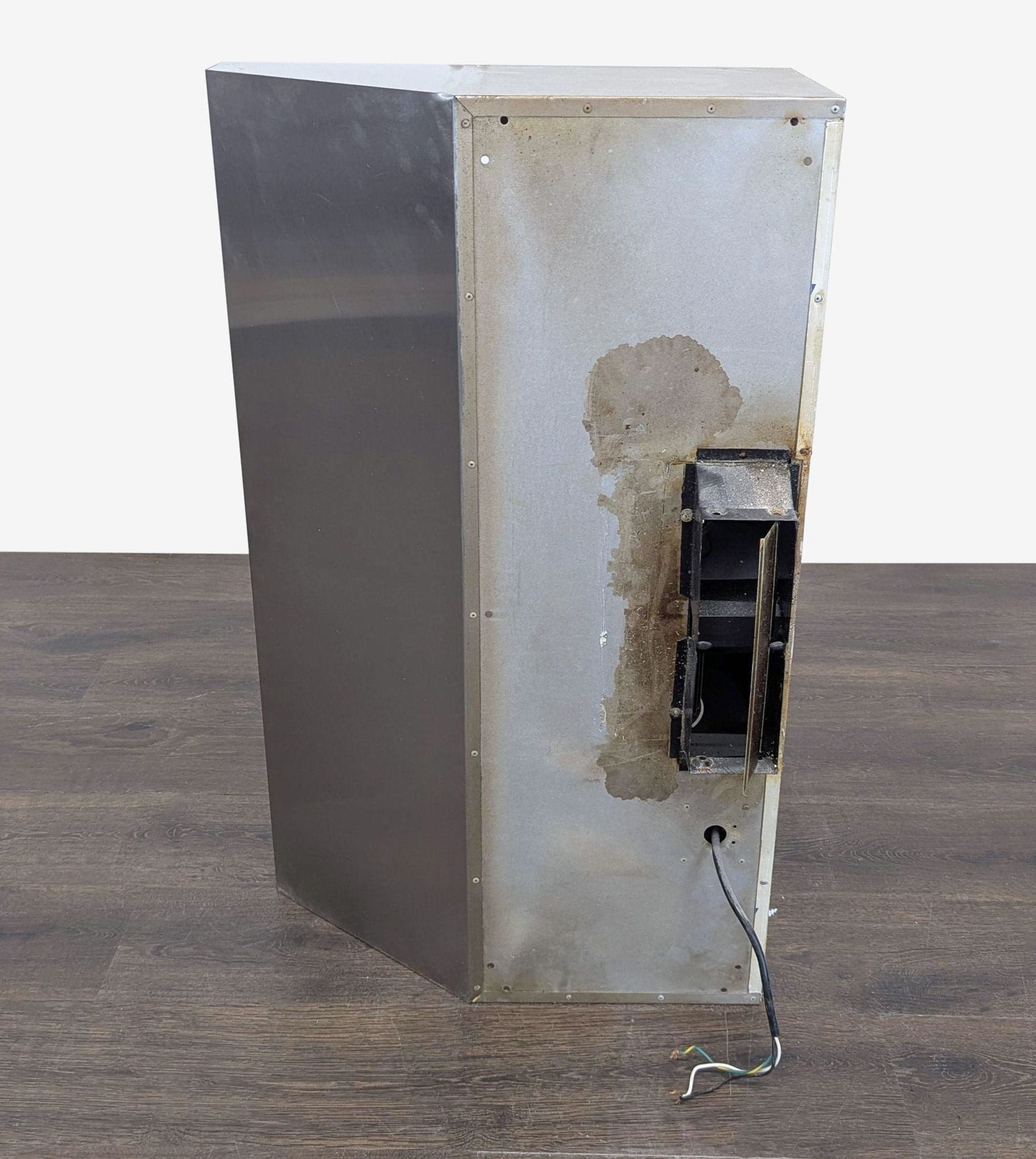 Viking Professional Stainless Steel Range Hood - Thumbnail 5