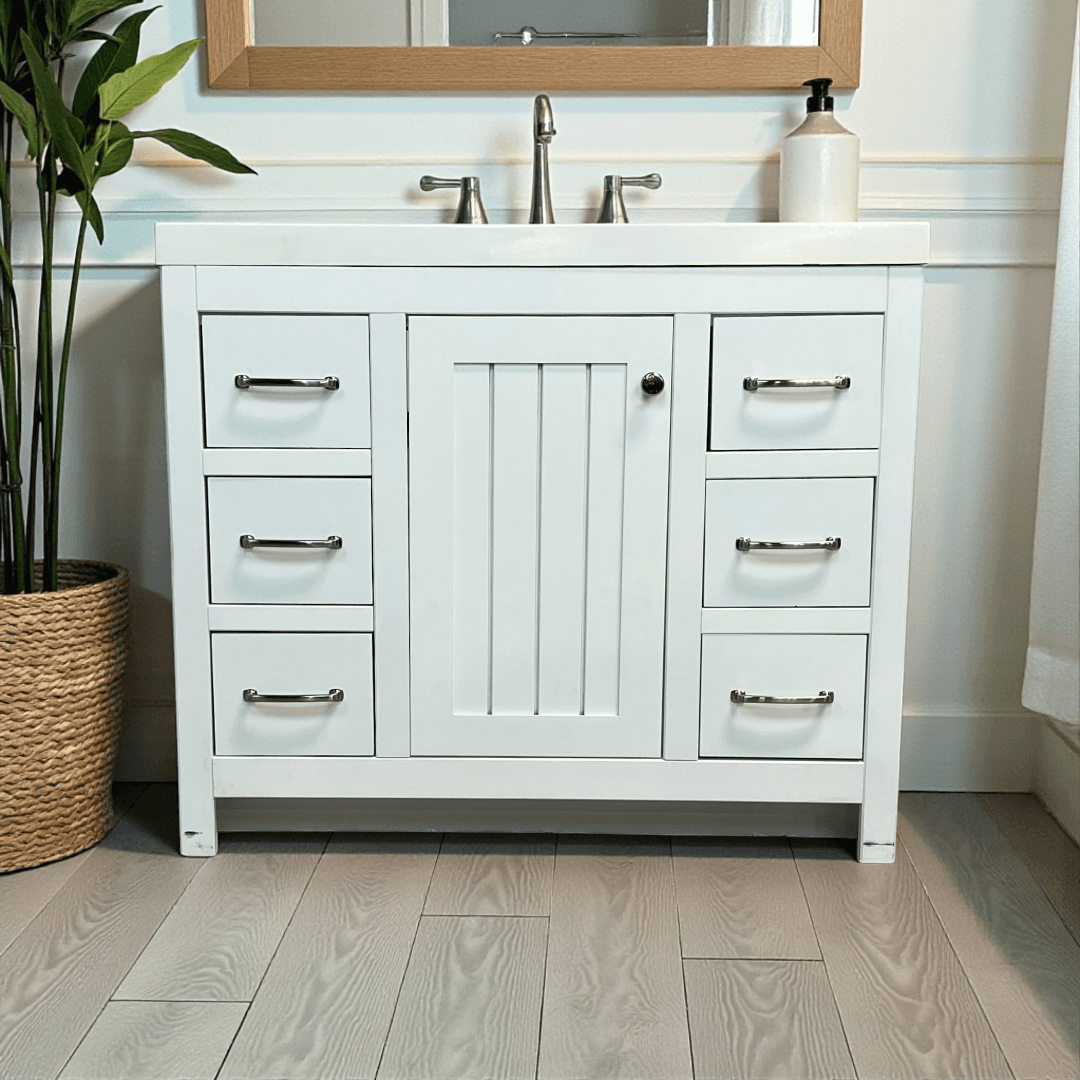 Sand and Stable Single Bathroom Vanity With Cultured Marble Top - Image 1