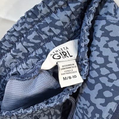 Athleta Girl Blue Animal Print Athletic Shorts M/8-10 Zip Pocket Lightweight - Thumbnail 4