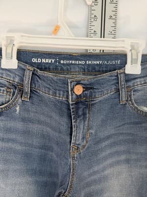 Old Navy Distressed Skinny Boyfriend Jeans Blue Denim Medium Wash 5-Pocket Women - Thumbnail 4