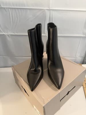 Marc Fisher WENDEL2 Black Leather Wedge Ankle Bootie Zip Pointed Toe Women's 8.5 - Thumbnail 8