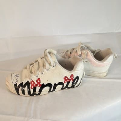 Disney Minnie Mouse Girls' White Sneakers Bow Logo Lace Up Size 2 - Thumbnail 4