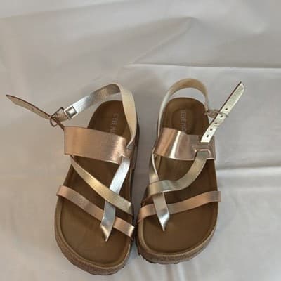 Steve Madden Metallic Strappy Sandals Rose Gold Silver Women's Size 13 - Image 1