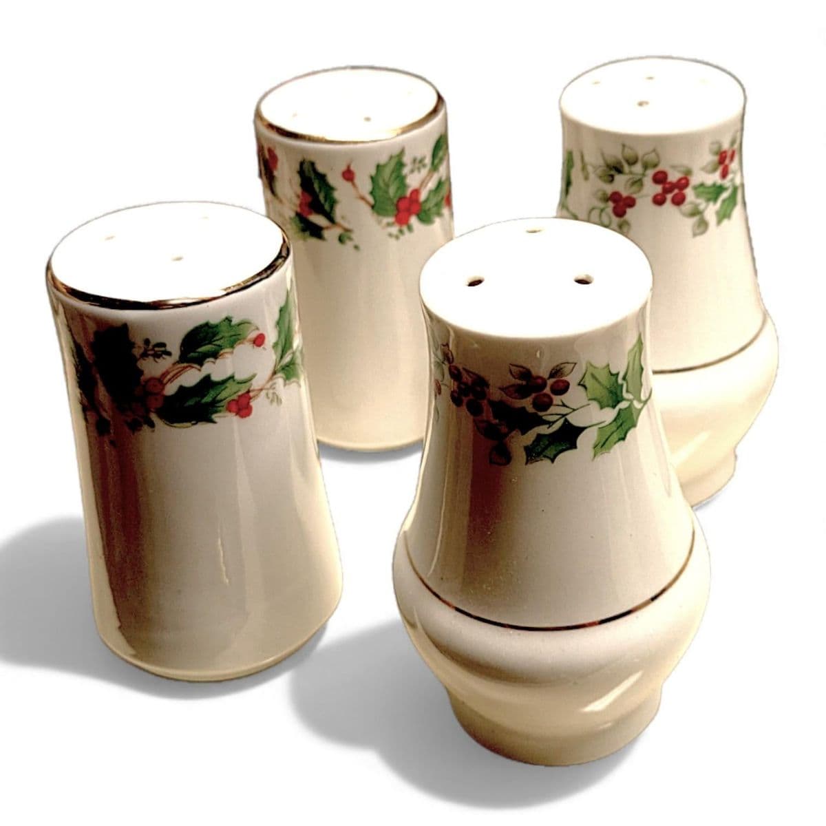 Late 20th Century Gibson Holiday Charm Holly Berry Dinnerware Place Setting for 4 - Set of 33 Pieces - Thumbnail 13