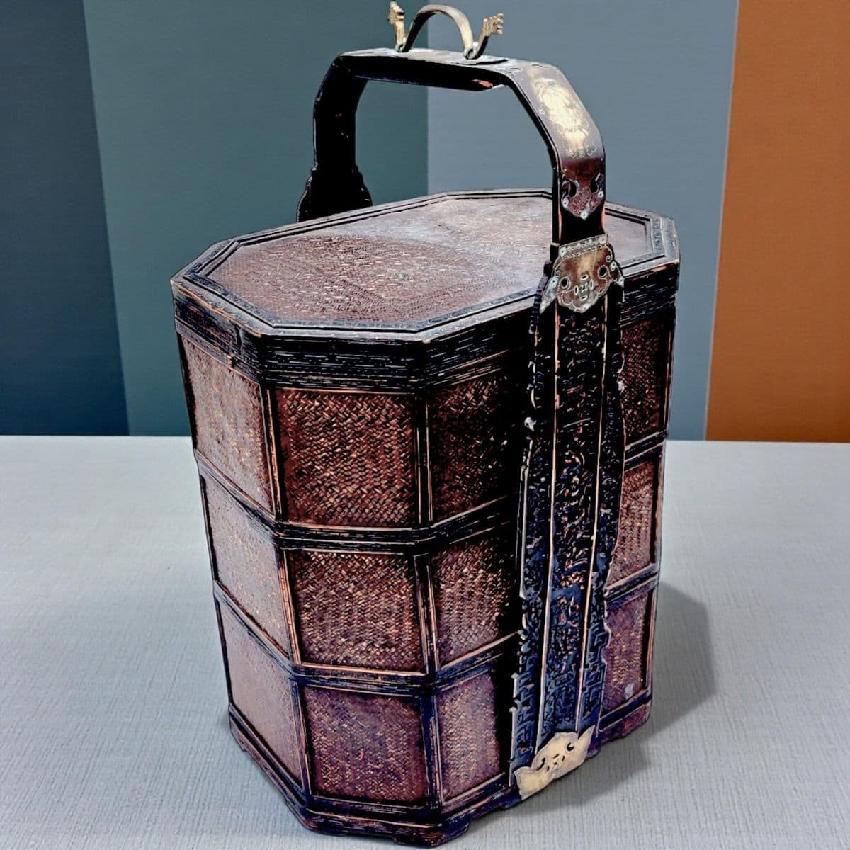 1950's 3 Tiered Octagonal Brass Handled Chinese Wedding Basket - Thumbnail 4