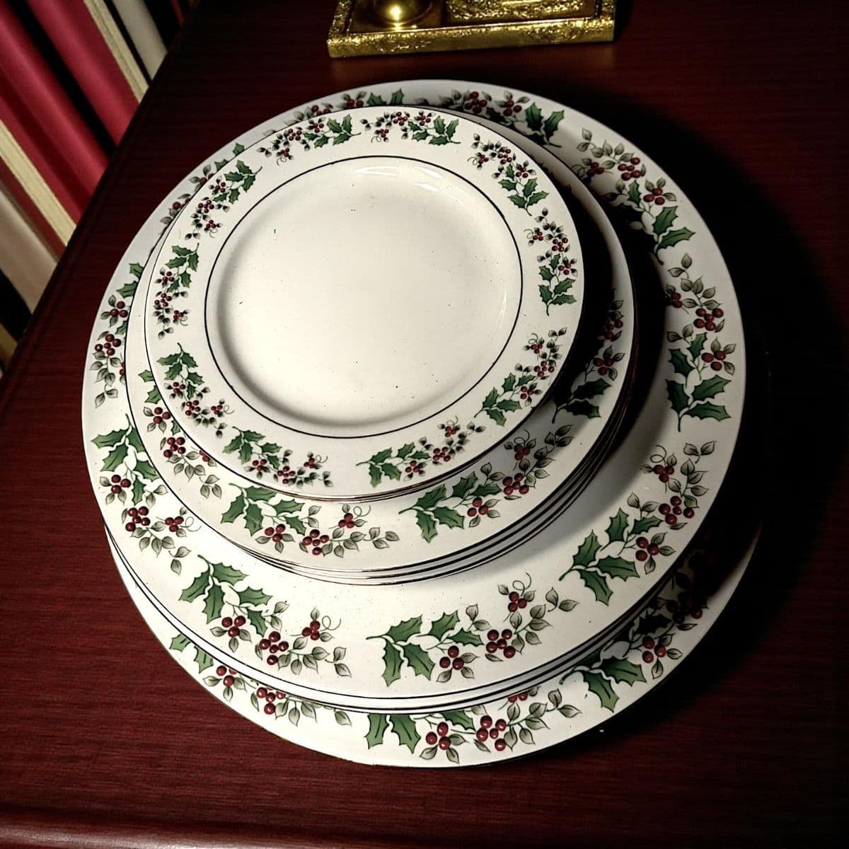 Late 20th Century Gibson Holiday Charm Holly Berry Dinnerware Place Setting for 4 - Set of 33 Pieces - Thumbnail 7